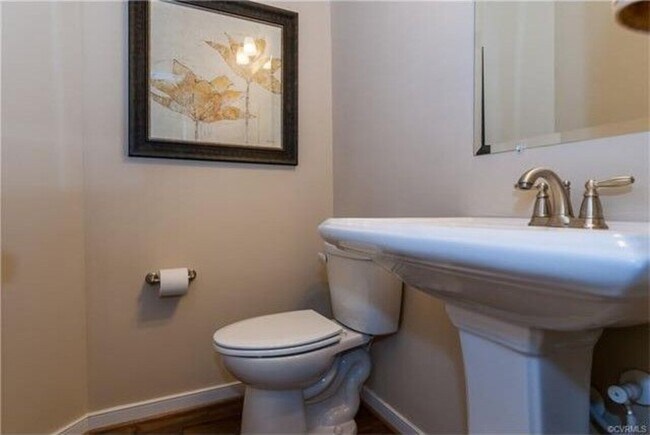 Building Photo - 8079 Rutland Village Dr, Mechanicsville, V...