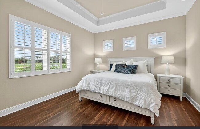 Building Photo - 10812 Trophy Dr