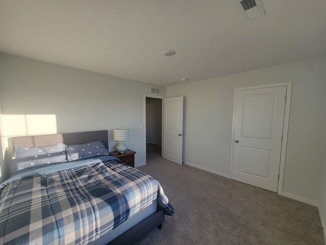 Building Photo - 131 Natalie Ln