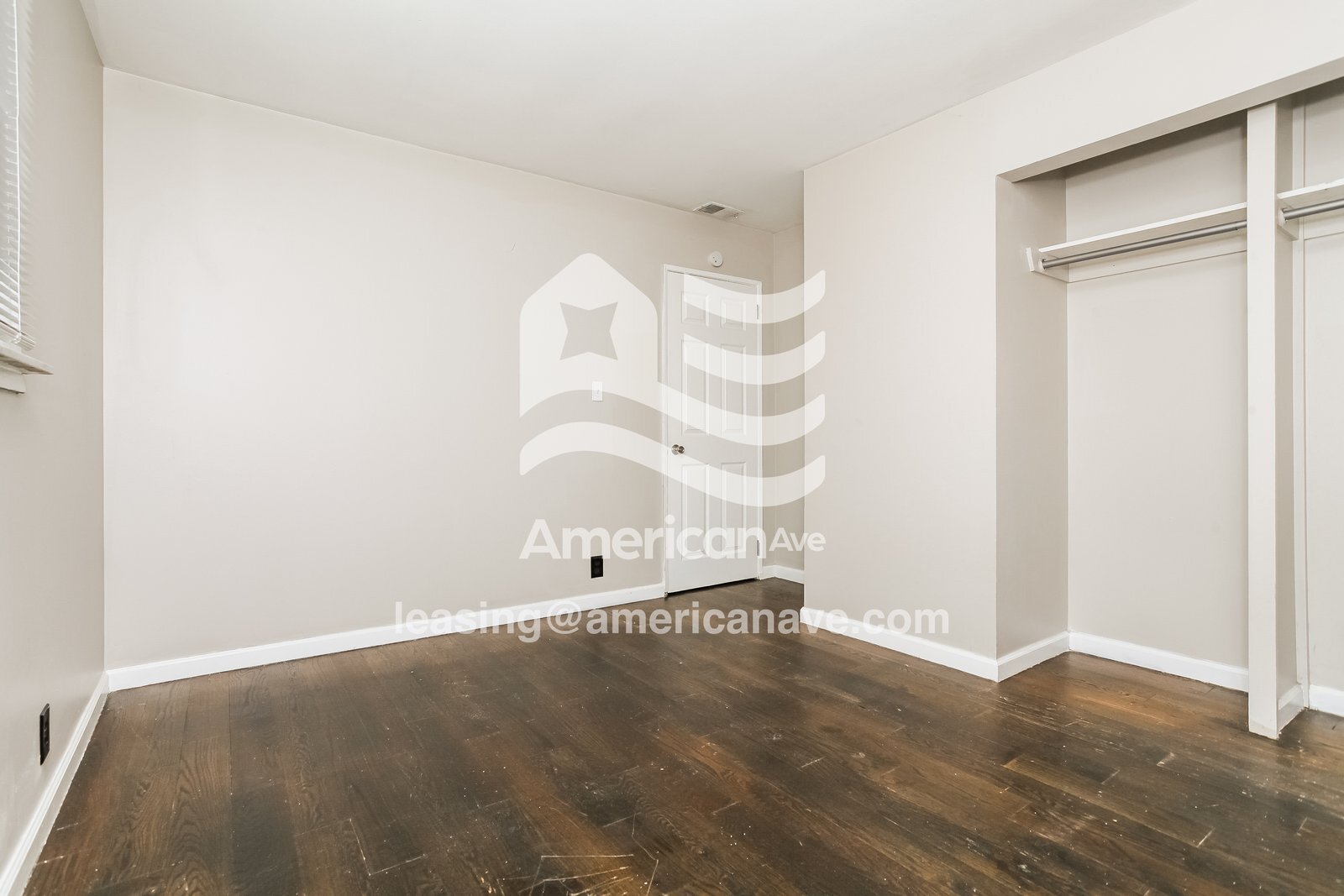 Building Photo - 1715 Monterey Ct