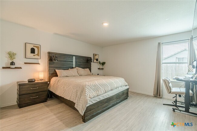 Building Photo - 5824 San Geronimo