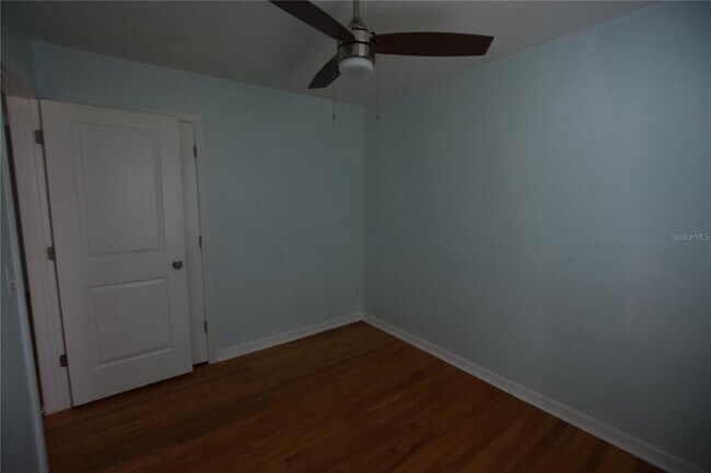 Building Photo - 2212 Hoffner Ave