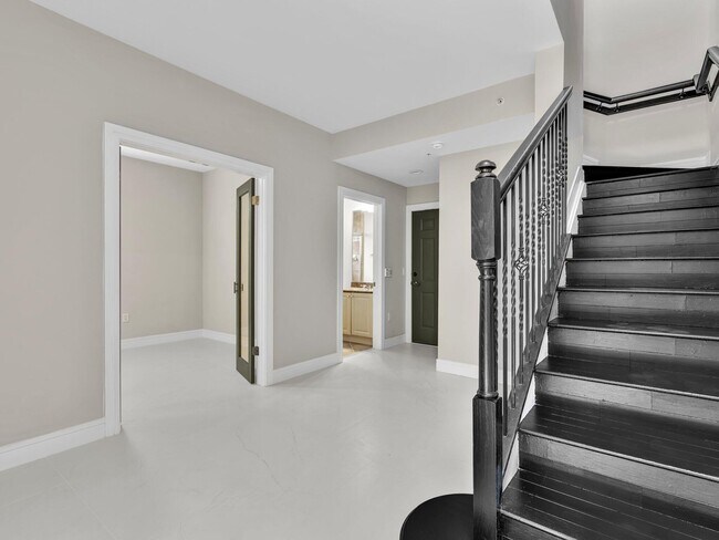 Building Photo - 2751 Ravella Way