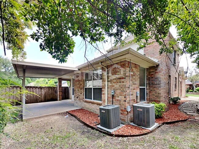 Building Photo - 310 Victory Ln