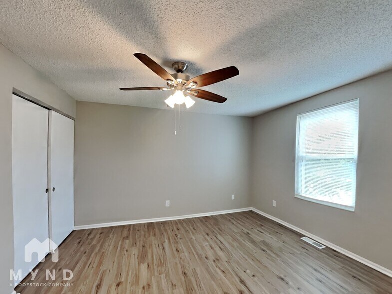 Building Photo - 5984 Cape Coral Ln