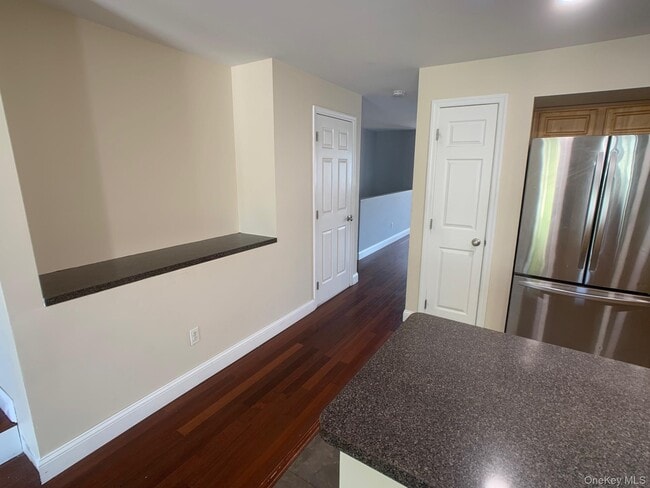 Building Photo - 1-84 Beach 97th St