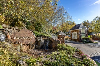 Building Photo - 175 Ridgewood Dr