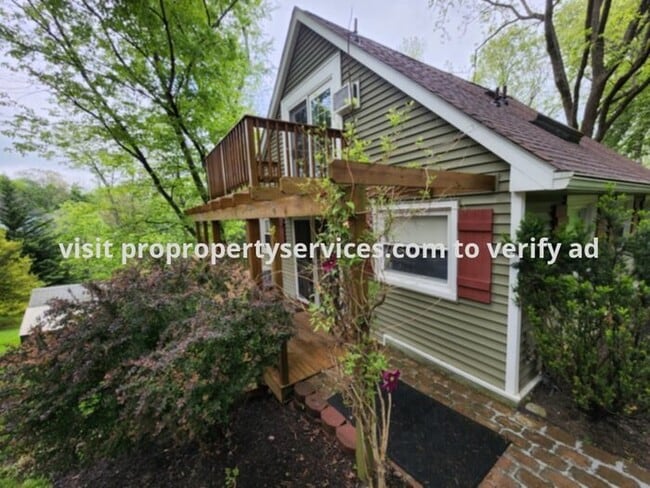 Primary Photo - Rustic Contemporary Cape Cod In Beautiful ...