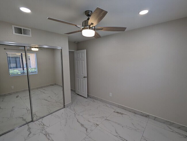 Building Photo - Single Story Condo; ground floor in El Cajon