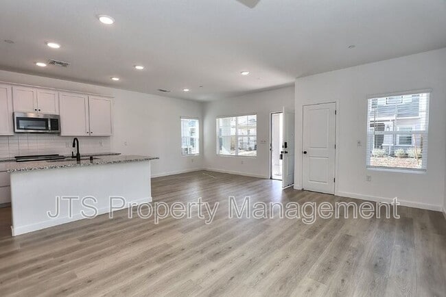 Building Photo - 4266 Aura Way