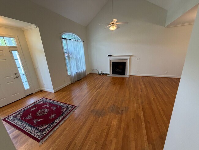 Building Photo - Spacious 3 Bed, 2 Bath Home in Graham, NC - Available for Rent!