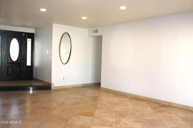 Building Photo - 4046 E Hidalgo Ave