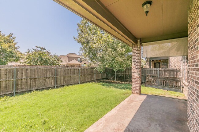 Building Photo - Coming Soon! 3 Bedroom Home in Aledo