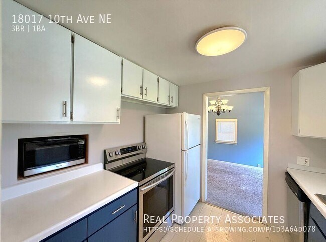 Building Photo - 18017 10th Ave NE