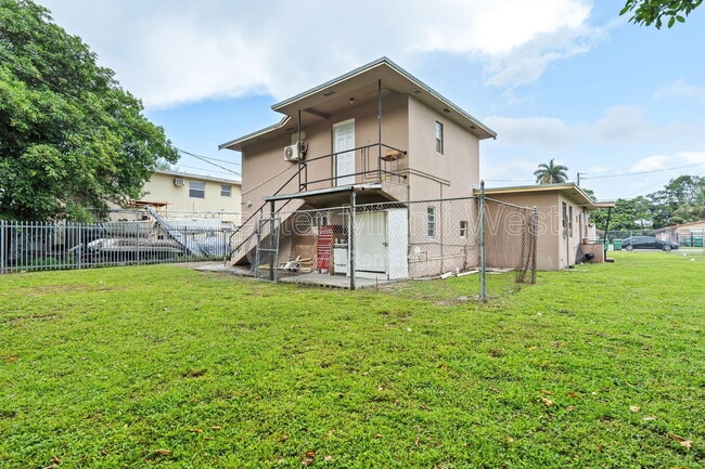 Building Photo - 2911 NW 132nd Terrace