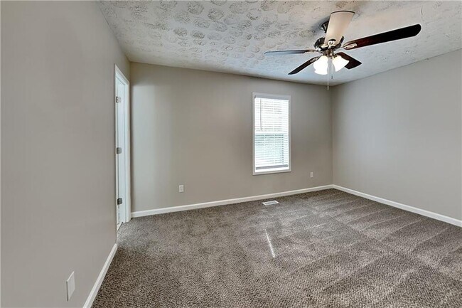 Building Photo - 7796 Mountain Creek Way