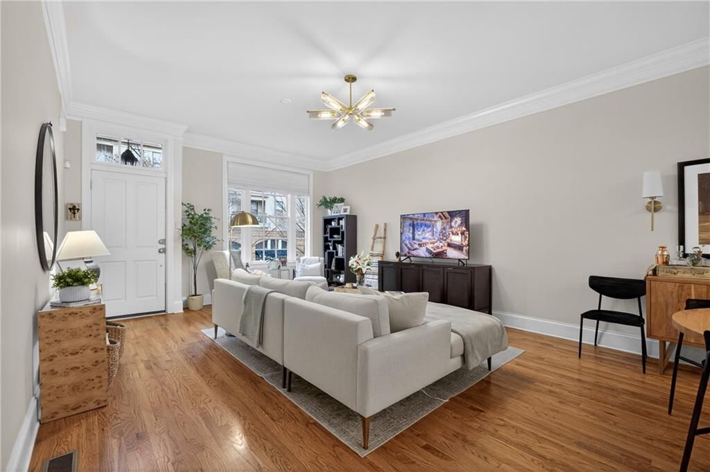 Building Photo - 428 Bill Kennedy Wy SE