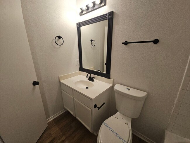 Building Photo - Nice Home in Mansfield ISD