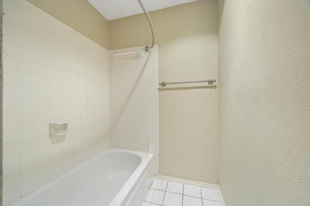 Building Photo - 553 Trailcrest Dr