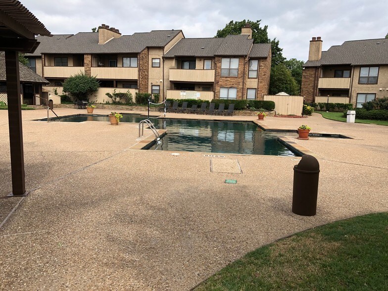 condo pool 2 - 1205 Calico Ln