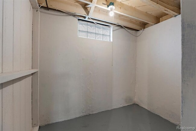 Building Photo - 7419 Asbury Park