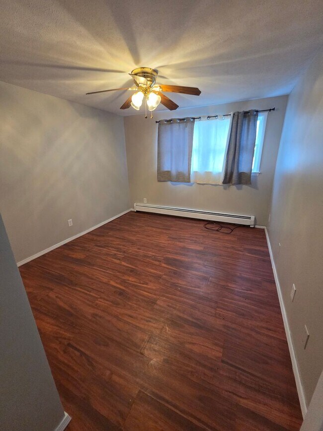 Building Photo - 18206 Swiss Dr