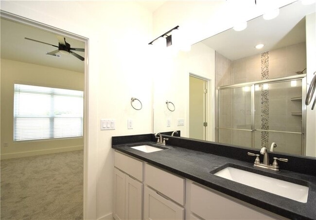 Building Photo - 460 Azurite Rd