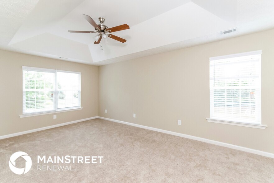 Building Photo - 1496 Paladin Ct