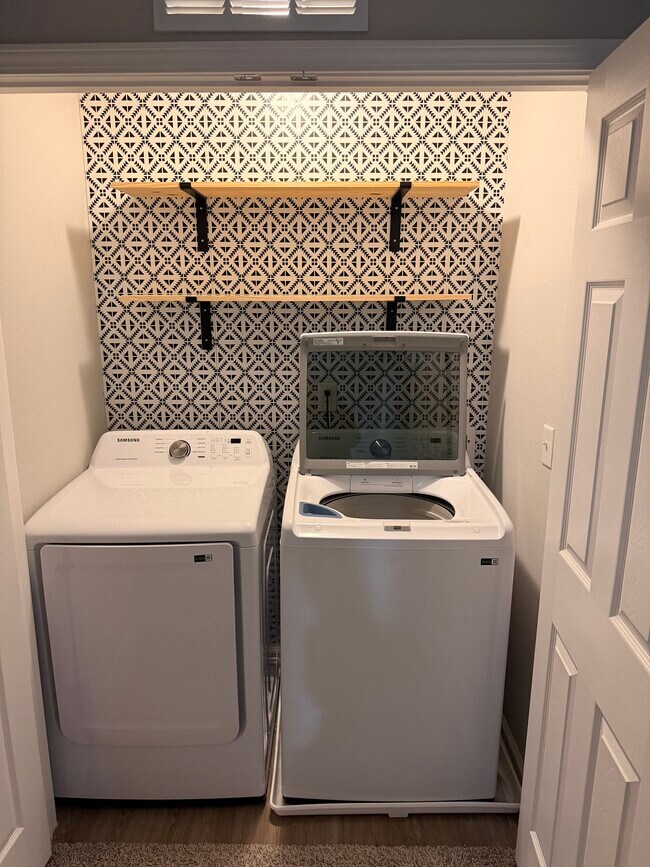 Building Photo - 4006 College St