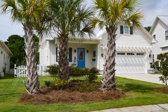 Building Photo - 1908 Springwood Dr