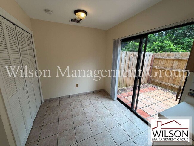 Building Photo - 3391 Cedar Springs Pl
