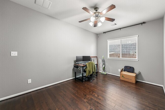 Building Photo - 20307 Aspen Manor Ln