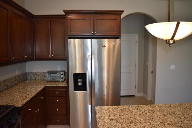 Building Photo - 4364 Wickson Pl