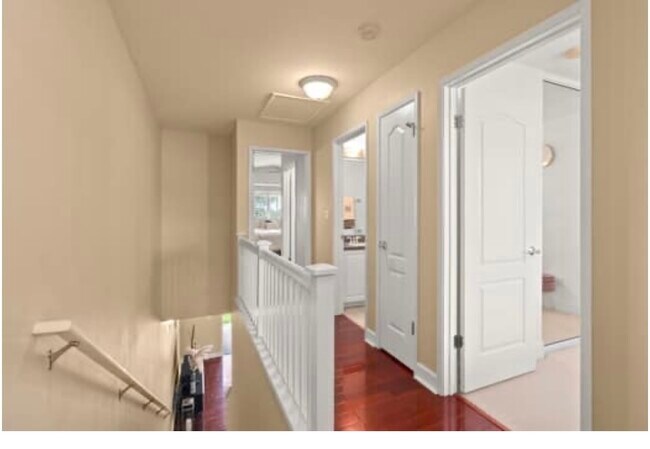 Building Photo - 92-1498 Aliinui Dr