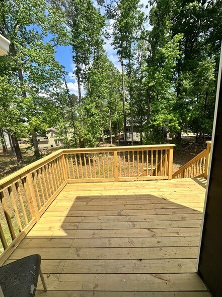 Building Photo - 312 Stillwood Ct