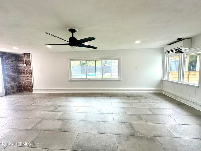 Building Photo - 5951 Clifton Ave
