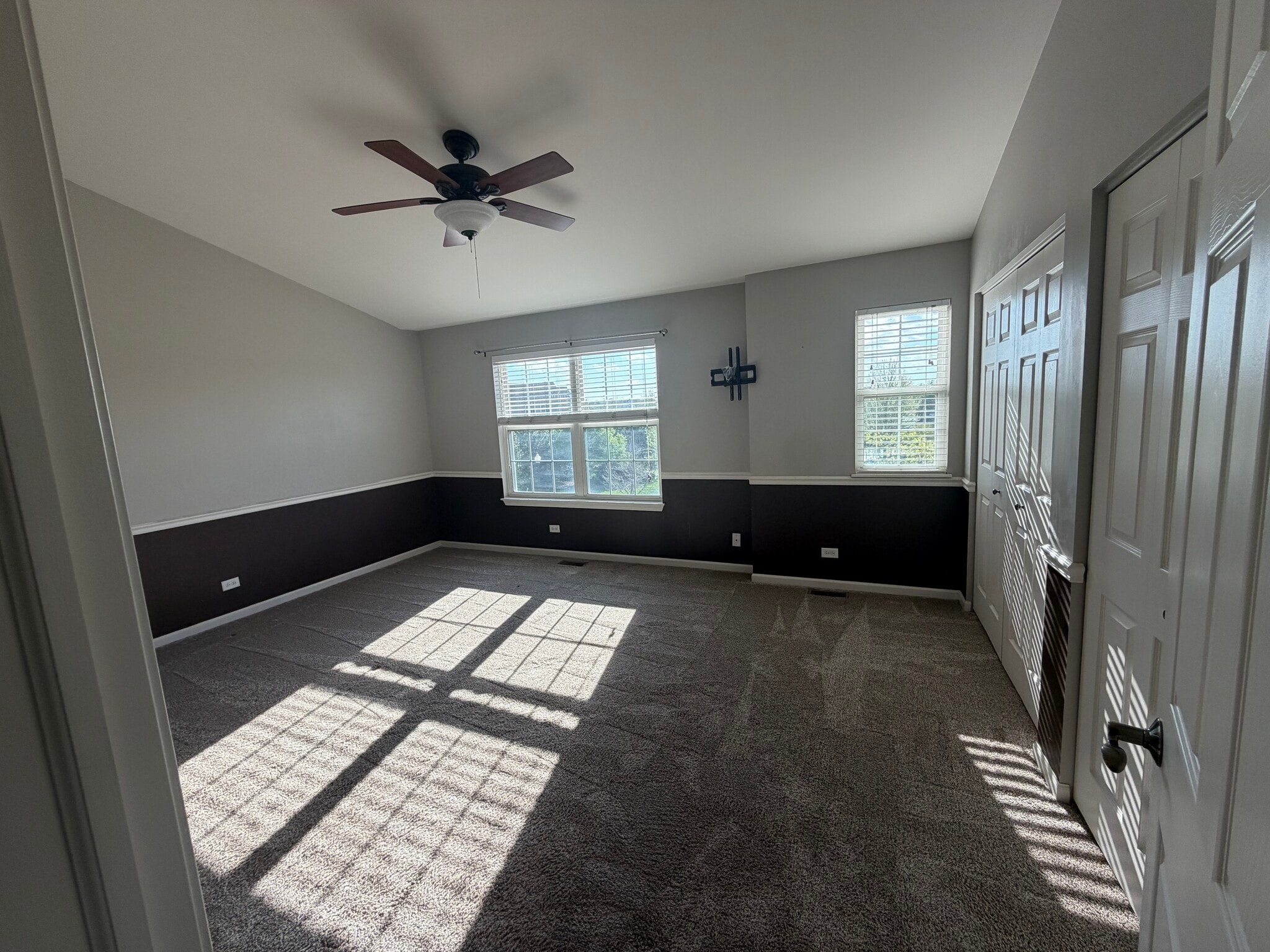 Master bedroom - 14707 Paul Revere Ct
