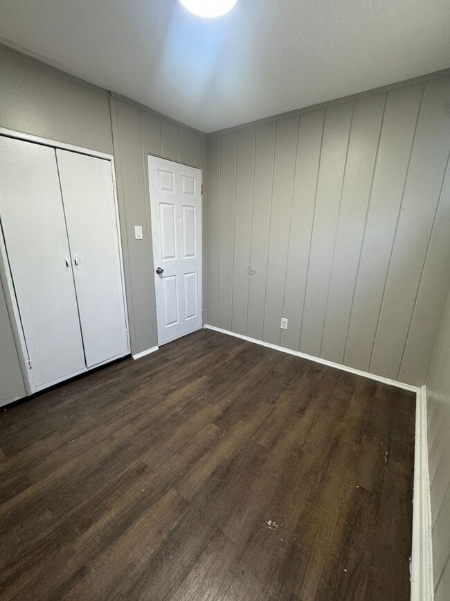 Building Photo - Charming 3-Bedroom Home in Gary