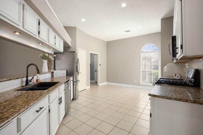 Building Photo - 4754 Widerop Ln