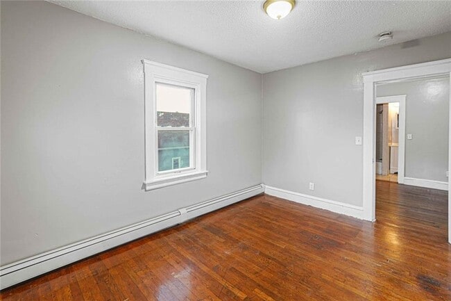 Building Photo - 126 Sumner Ave