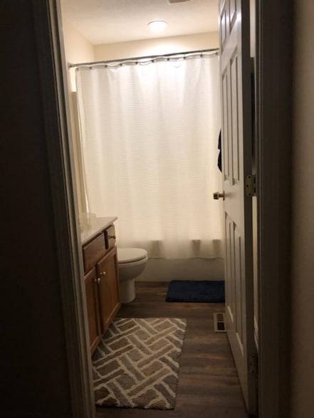 Building Photo - 103 E Park Pl