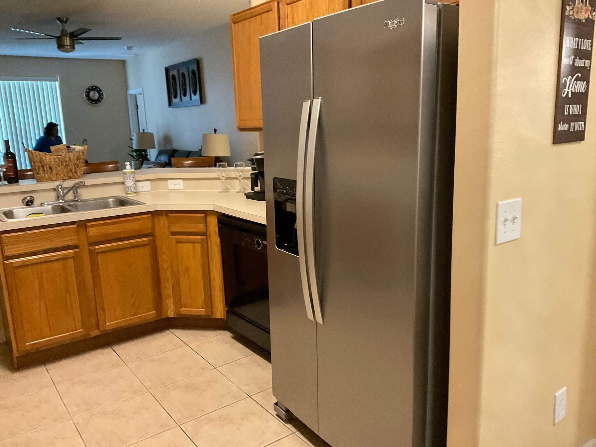 Building Photo - 515 Sunset View Dr