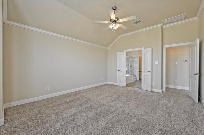 Building Photo - 11927 Champion's Frst Dr