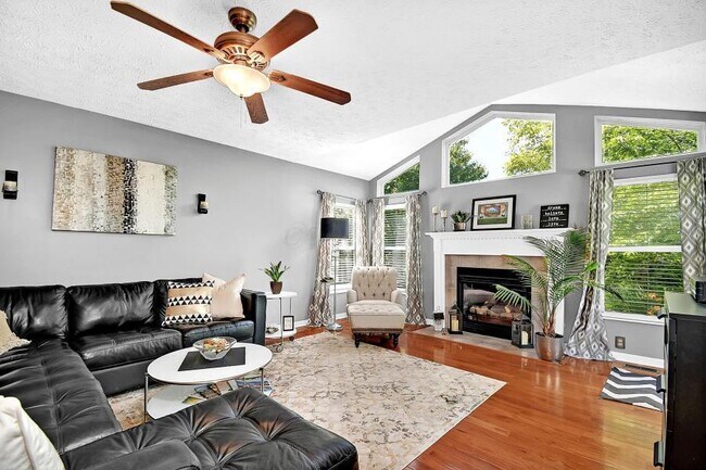 Building Photo - 7647 Windsor Dr