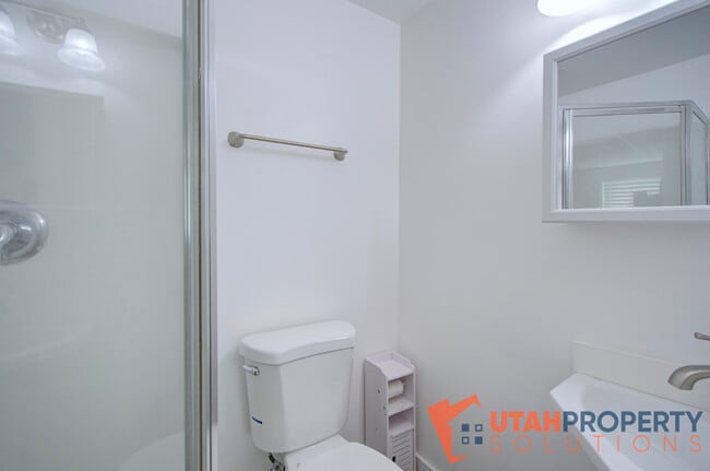 Building Photo - 6528 S 520 W