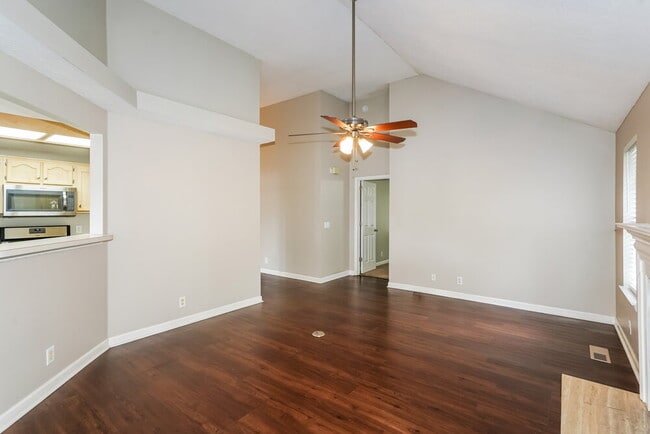 Building Photo - 914 Celeste Ct