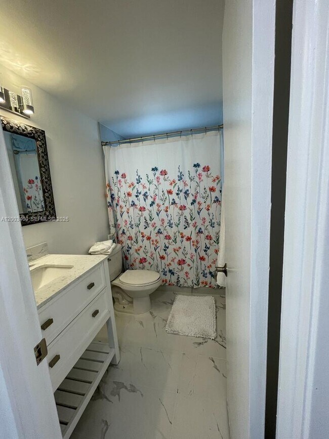 Building Photo - 7732 Camino Real