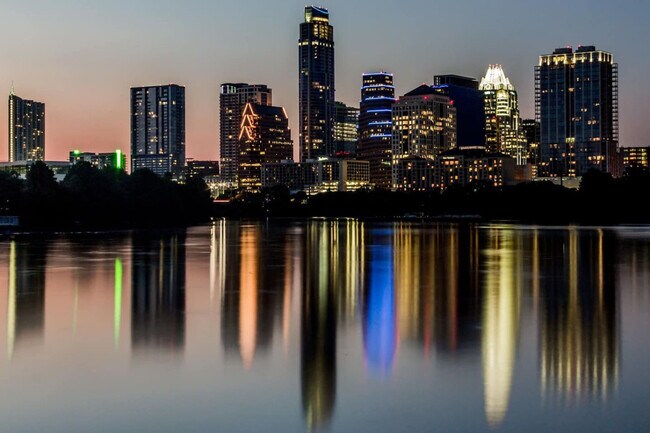 Building Photo - 5275 Town and Country Blvd