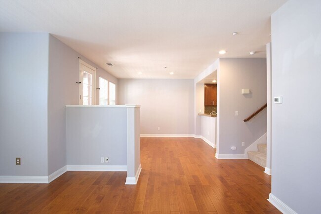 Building Photo - NOW AVAILABLE- NEW PRICE! Spacious 3-Bed, ...
