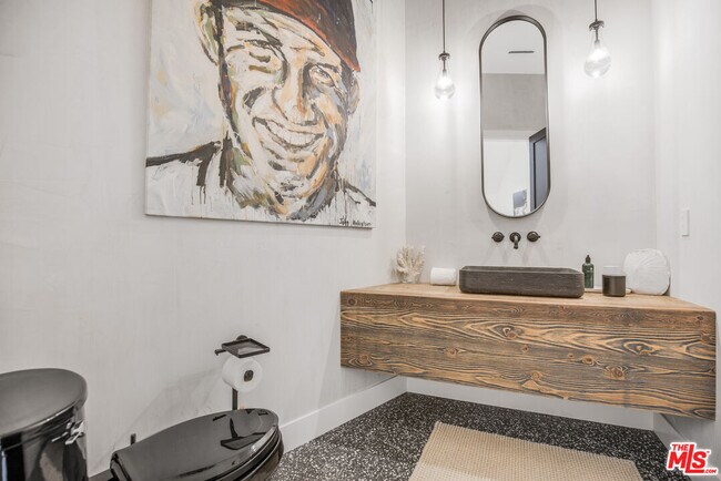 Building Photo - 3101 Belden Dr